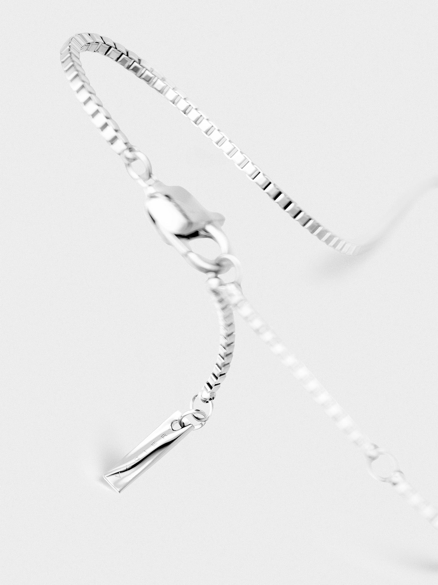 BOX CHAIN BRACELET